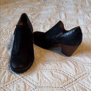 Dansko Black Textured Heeled Boots